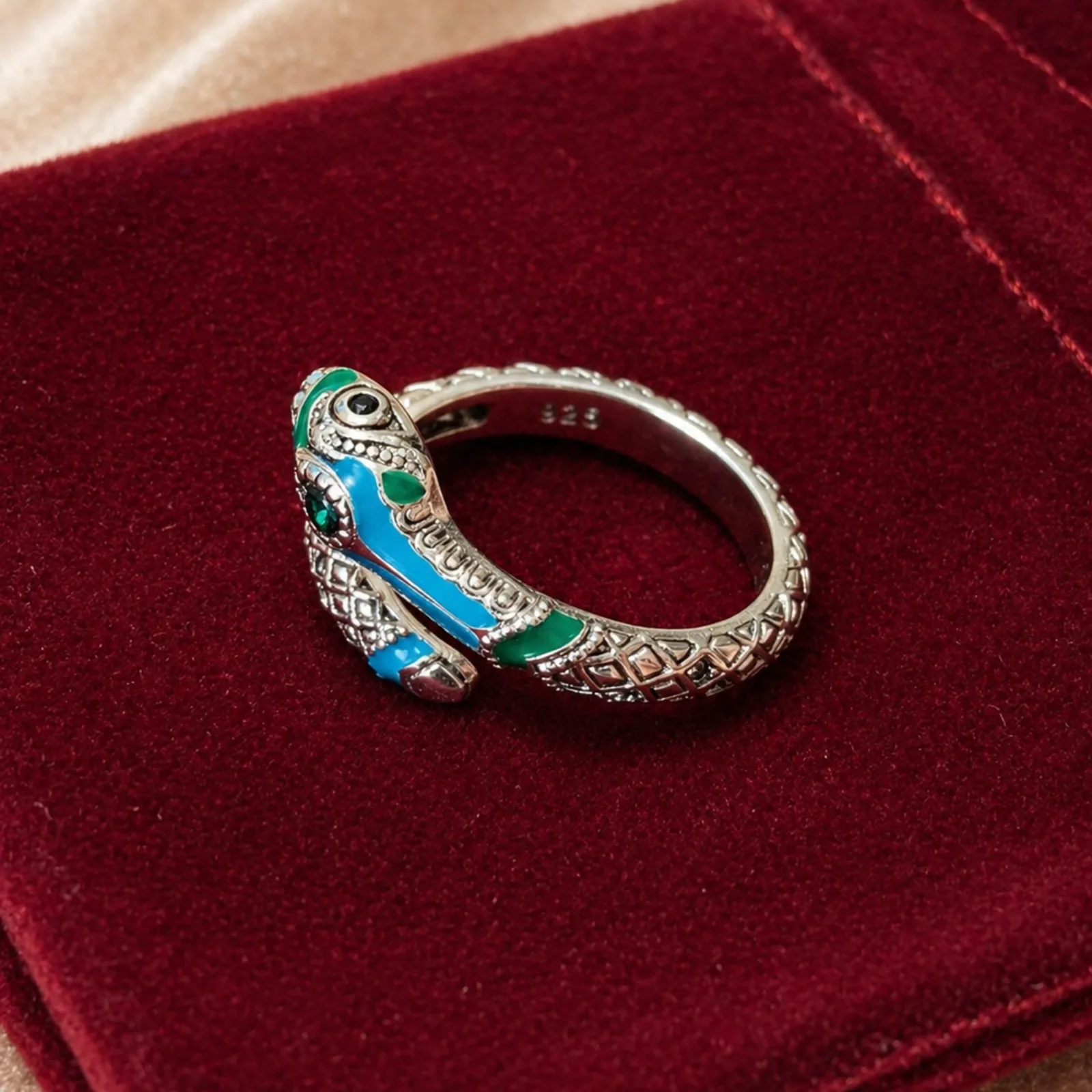 Sterling Silver Ring with Snake Turquoise Enamel